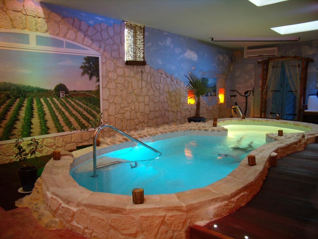 Bastide Des Princes B&B Caderousse Zewnętrze zdjęcie