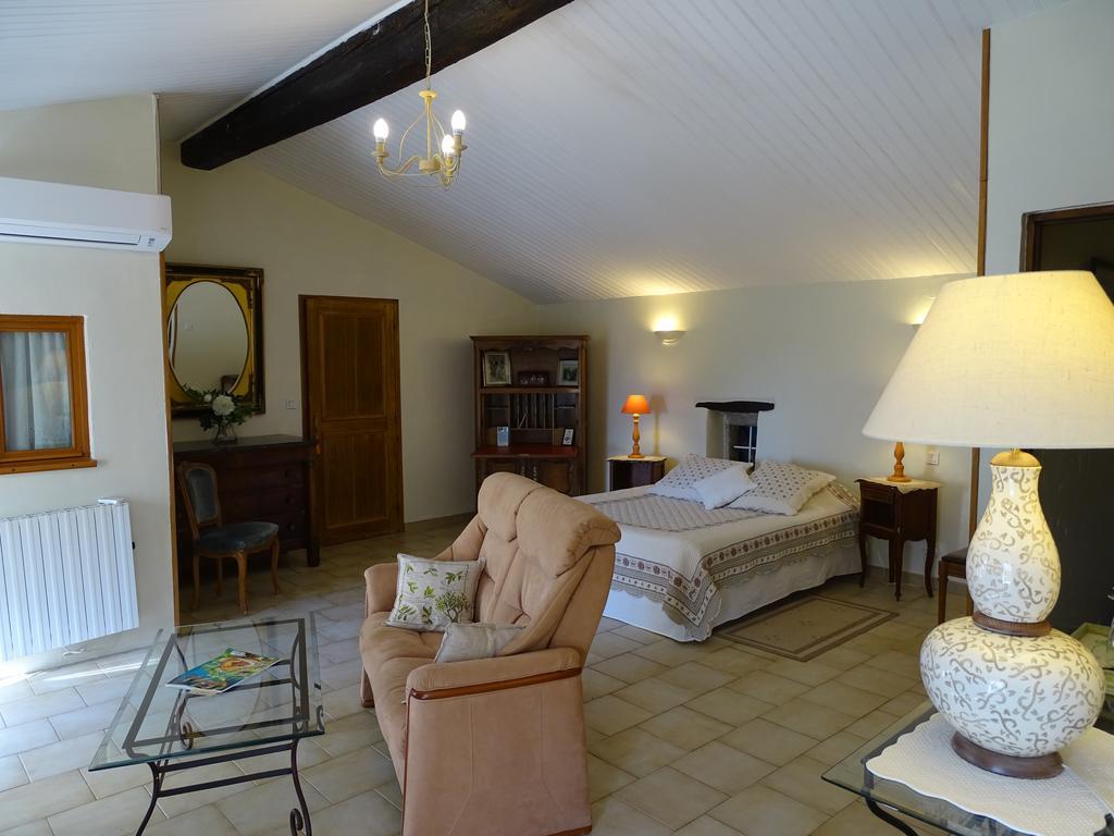 Bastide Des Princes B&B Caderousse Zewnętrze zdjęcie