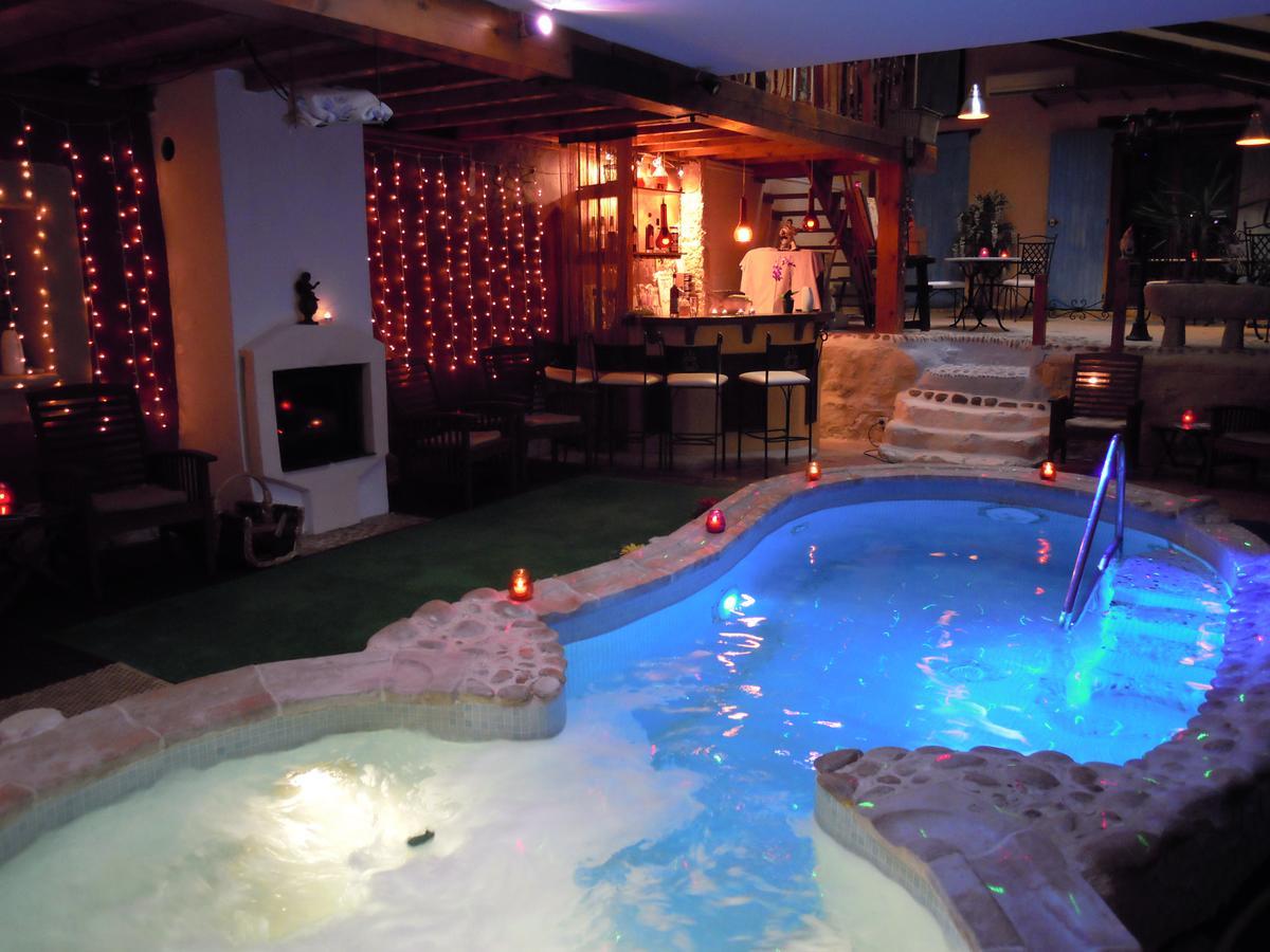Bastide Des Princes B&B Caderousse Zewnętrze zdjęcie